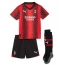 Fotbollsset Barn AC Milan Fikayo Tomori #23 Hemmatröja 2023-24 Mini-Kit Kortärmad (+ korta byxor)