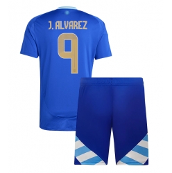 Fotbollsset Barn Argentina Julian Alvarez #9 Bortatröja Copa America 2024 Mini-Kit Kortärmad (+ korta byxor)