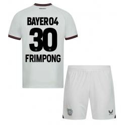 Fotbollsset Barn Bayer Leverkusen Jeremie Frimpong #30 Bortatröja 2023-24 Mini-Kit Kortärmad (+ korta byxor)