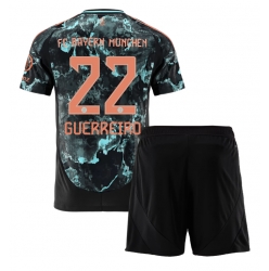 Fotbollsset Barn Bayern Munich Raphael Guerreiro #22 Bortatröja 2024-25 Mini-Kit Kortärmad (+ korta byxor)