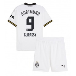 Fotbollsset Barn Borussia Dortmund Serhou Guirassy #9 Tredje Tröja 2024-25 Mini-Kit Kortärmad (+ korta byxor)