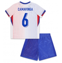 Fotbollsset Barn Frankrike Eduardo Camavinga #6 Bortatröja EM 2024 Mini-Kit Kortärmad (+ korta byxor)