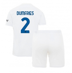 Fotbollsset Barn Inter Milan Denzel Dumfries #2 Bortatröja 2023-24 Mini-Kit Kortärmad (+ korta byxor)