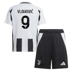 Fotbollsset Barn Juventus Dusan Vlahovic #9 Hemmatröja 2024-25 Mini-Kit Kortärmad (+ korta byxor)