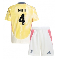 Fotbollsset Barn Juventus Federico Gatti #4 Bortatröja 2024-25 Mini-Kit Kortärmad (+ korta byxor)