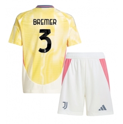 Fotbollsset Barn Juventus Gleison Bremer #3 Bortatröja 2024-25 Mini-Kit Kortärmad (+ korta byxor)