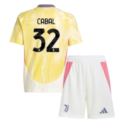 Fotbollsset Barn Juventus Juan Cabal #32 Bortatröja 2024-25 Mini-Kit Kortärmad (+ korta byxor)