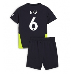 Fotbollsset Barn Manchester City Nathan Ake #6 Bortatröja 2024-25 Mini-Kit Kortärmad (+ korta byxor)