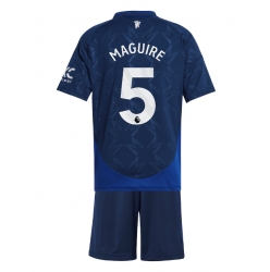 Fotbollsset Barn Manchester United Harry Maguire #5 Bortatröja 2024-25 Mini-Kit Kortärmad (+ korta byxor)