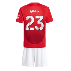 Fotbollsset Barn Manchester United Luke Shaw #23 Hemmatröja 2024-25 Mini-Kit Kortärmad (+ korta byxor)