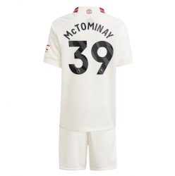 Fotbollsset Barn Manchester United Scott McTominay #39 Tredje Tröja 2023-24 Mini-Kit Kortärmad (+ korta byxor)