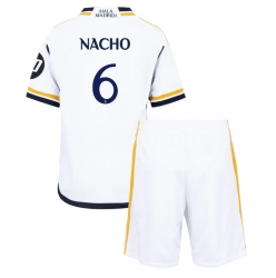 Fotbollsset Barn Real Madrid Nacho Fernandez #6 Hemmatröja 2023-24 Mini-Kit Kortärmad (+ korta byxor)